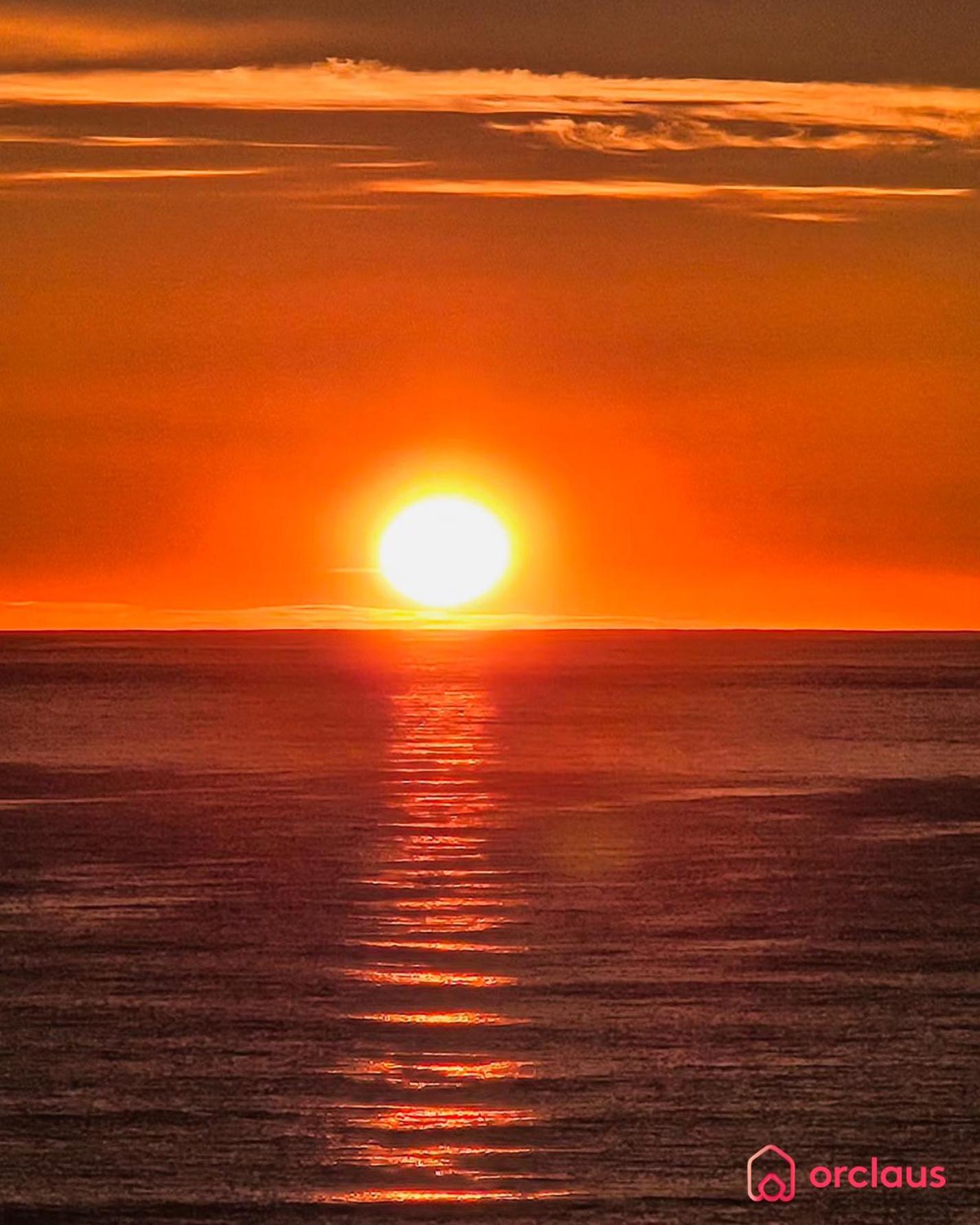 Una Mirada Al Alba Cabanes  Luaran gambar
